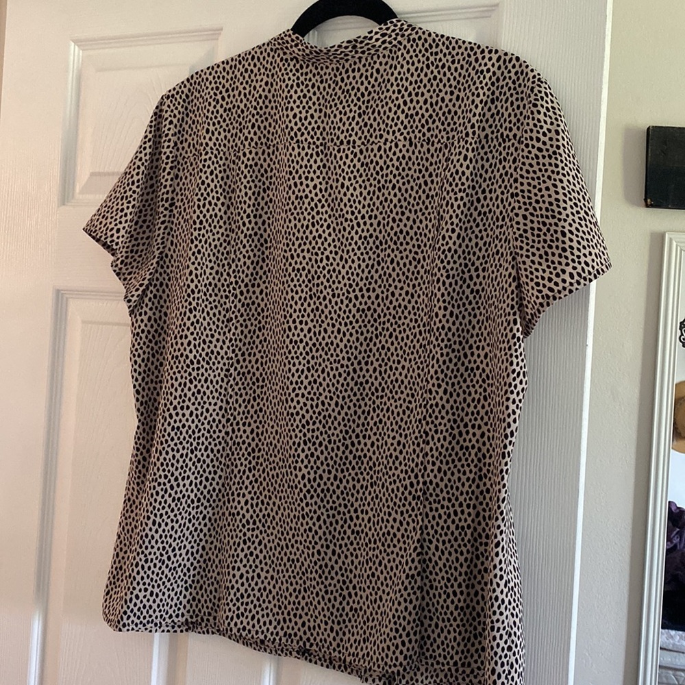 Button down blouse - Picture 3 of 5